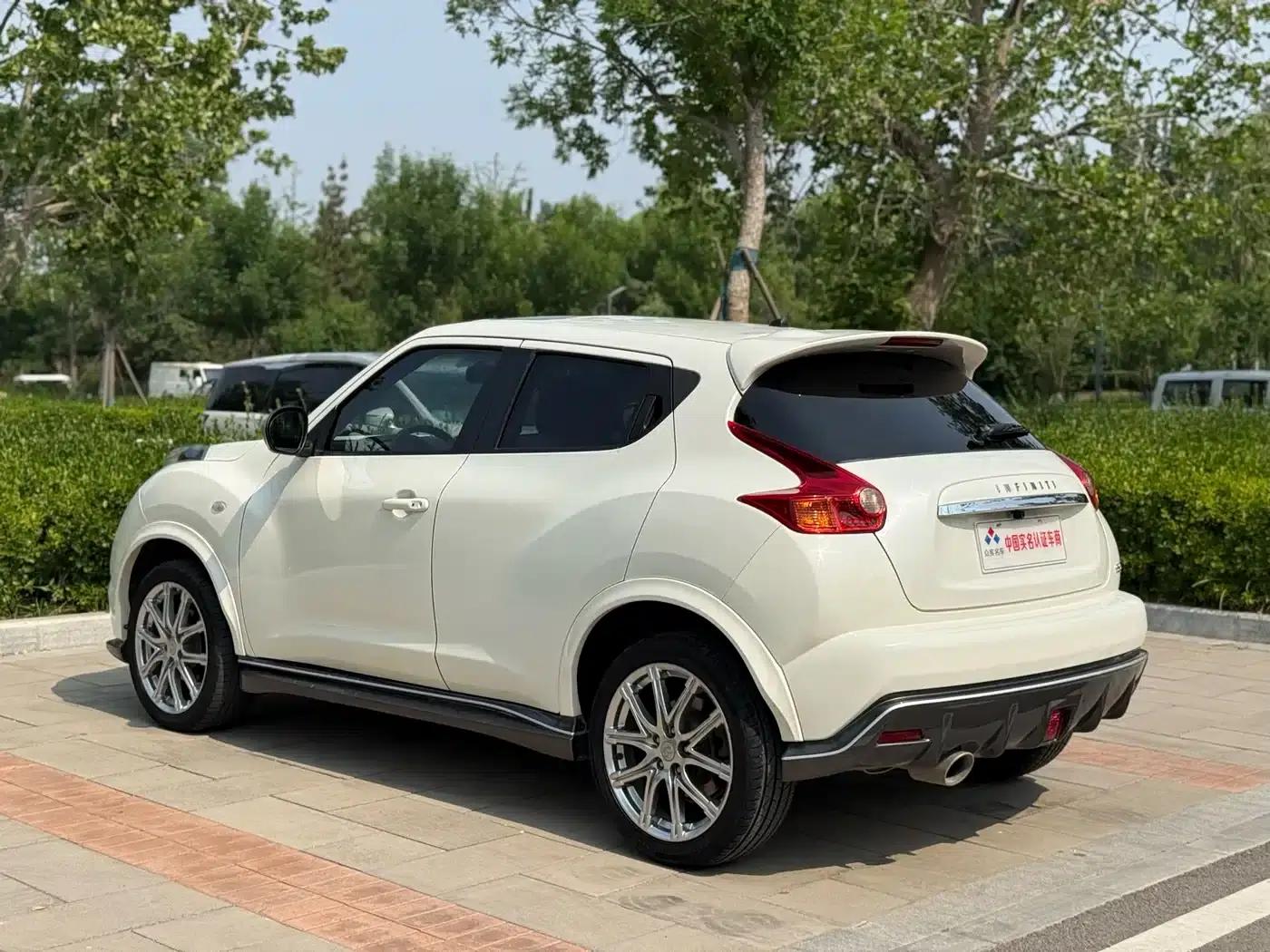 Infiniti ESQ 2014 1.6L Sporty Edition — миниатюра 20