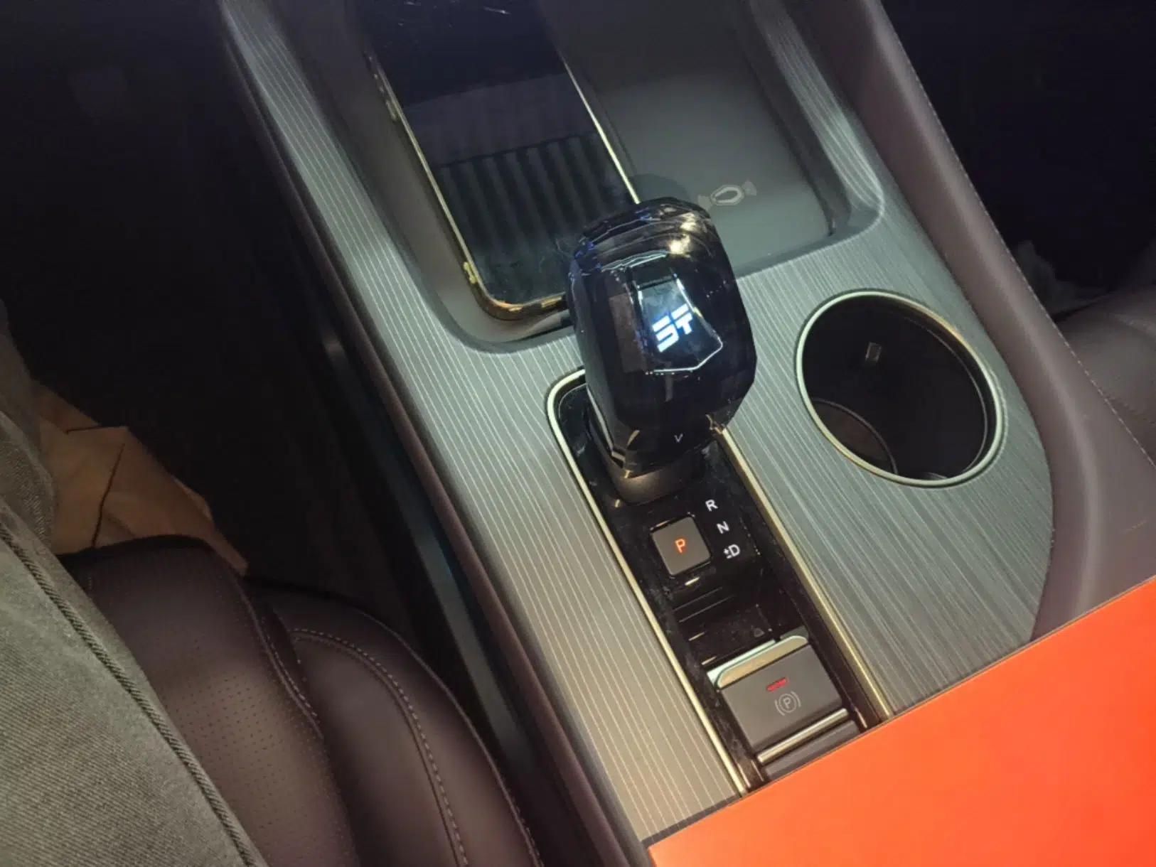 JETOUR X90 PRO 2024 2.0T DCT Ultimate 7-Seater — миниатюра 22