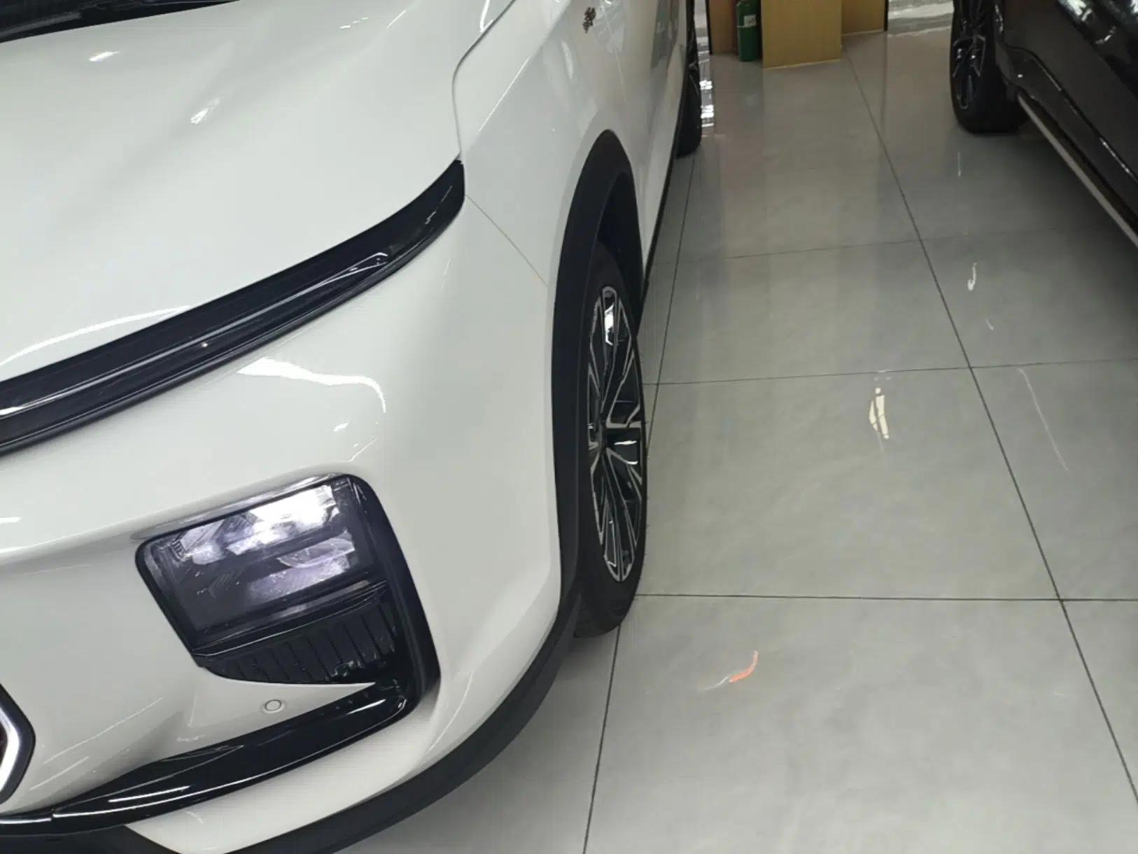 JETOUR X90 PRO 2024 2.0T DCT Ultimate 7-Seater — миниатюра 5