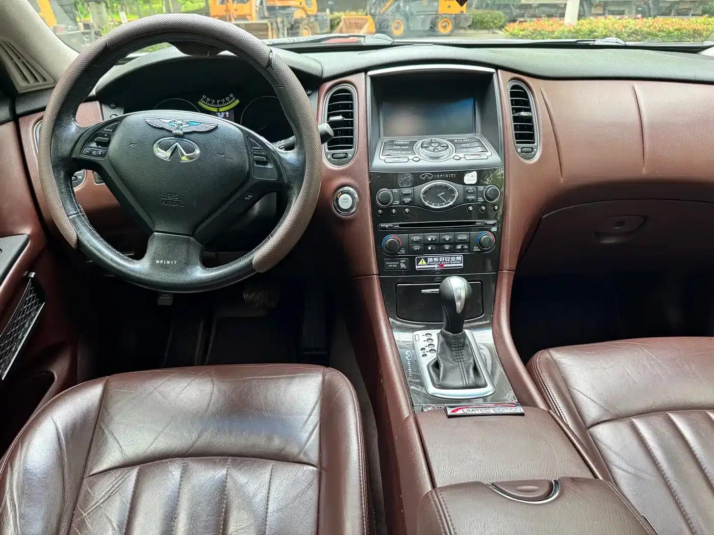Infiniti EX 2011 EX25 Elegance Edition — миниатюра 11
