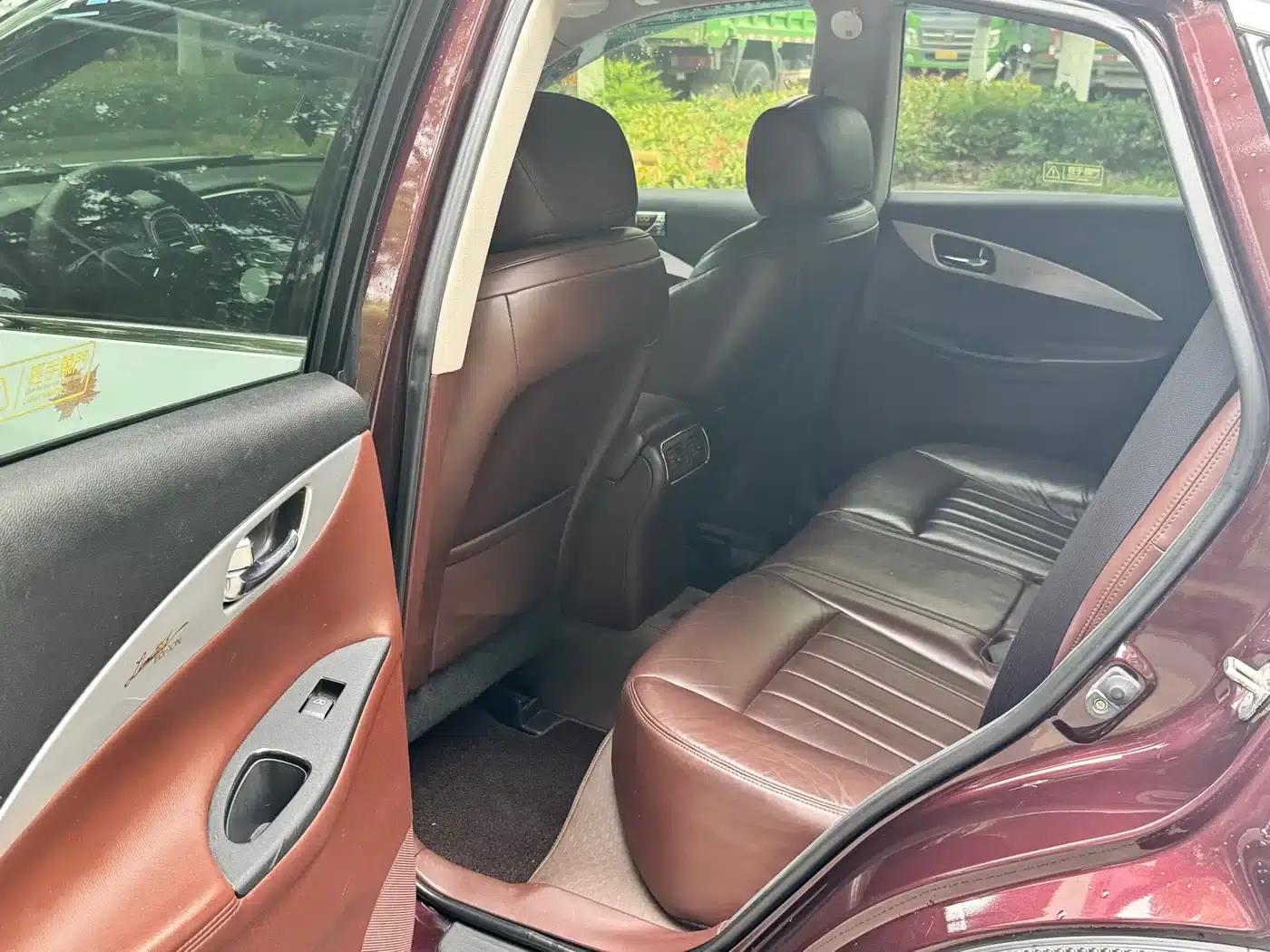 Infiniti EX 2011 EX25 Elegance Edition — миниатюра 9
