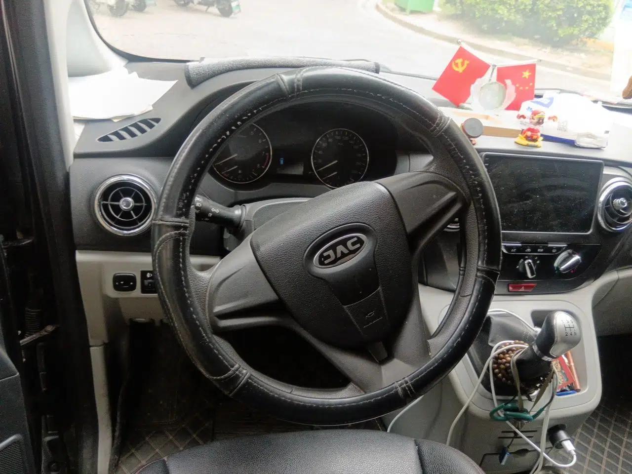 JAC Refine M3 2019 IKEA Edition 1.6L Luxury Model — миниатюра 11