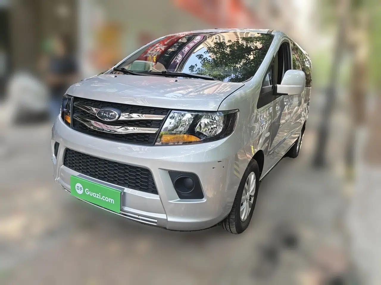 JAC Refine M3 2019 PLUS Creator Edition 1.8L Luxury Smart Model — миниатюра 1
