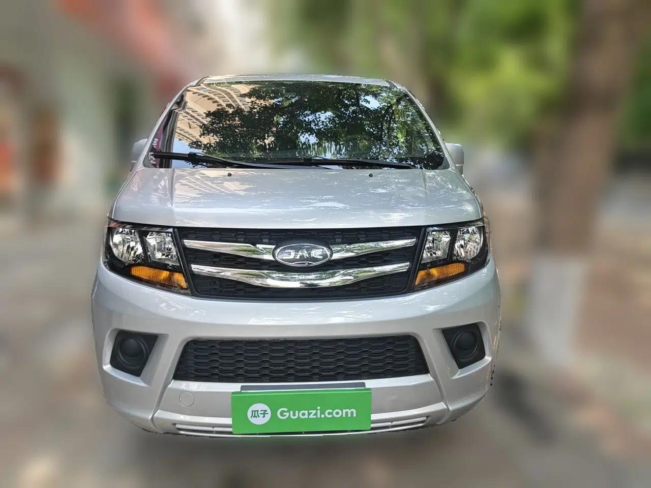 JAC Refine M3 2019 PLUS Creator Edition 1.8L Luxury Smart Model — миниатюра 2