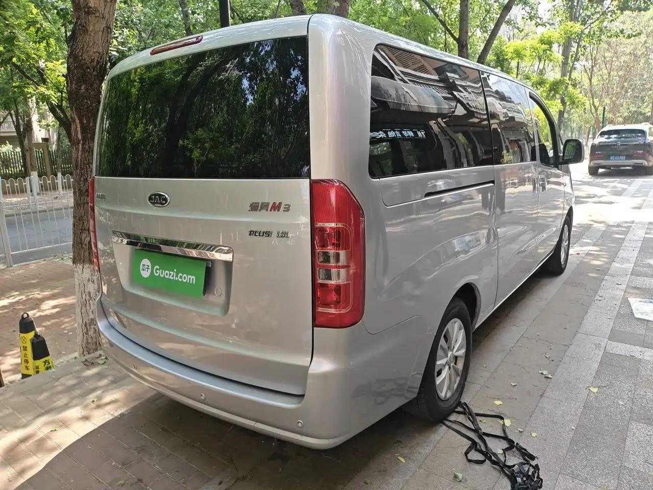 JAC Refine M3 2019 PLUS Creator Edition 1.8L Luxury Smart Model — миниатюра 6