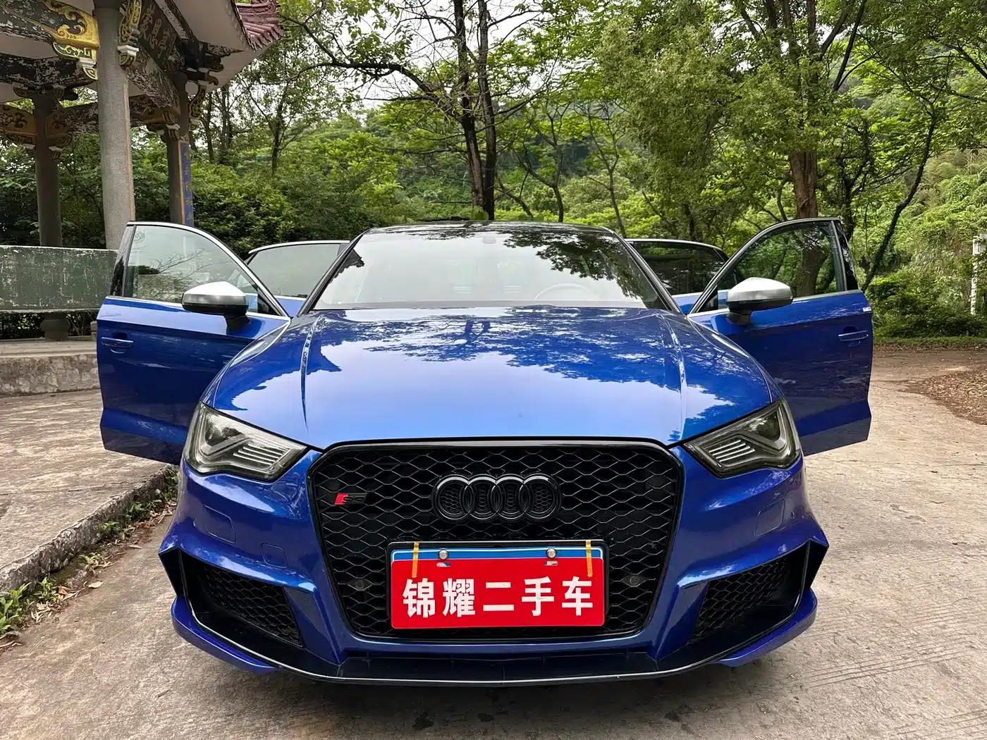 Audi S3 2015 Model S3 2.0T Limousine — миниатюра 1