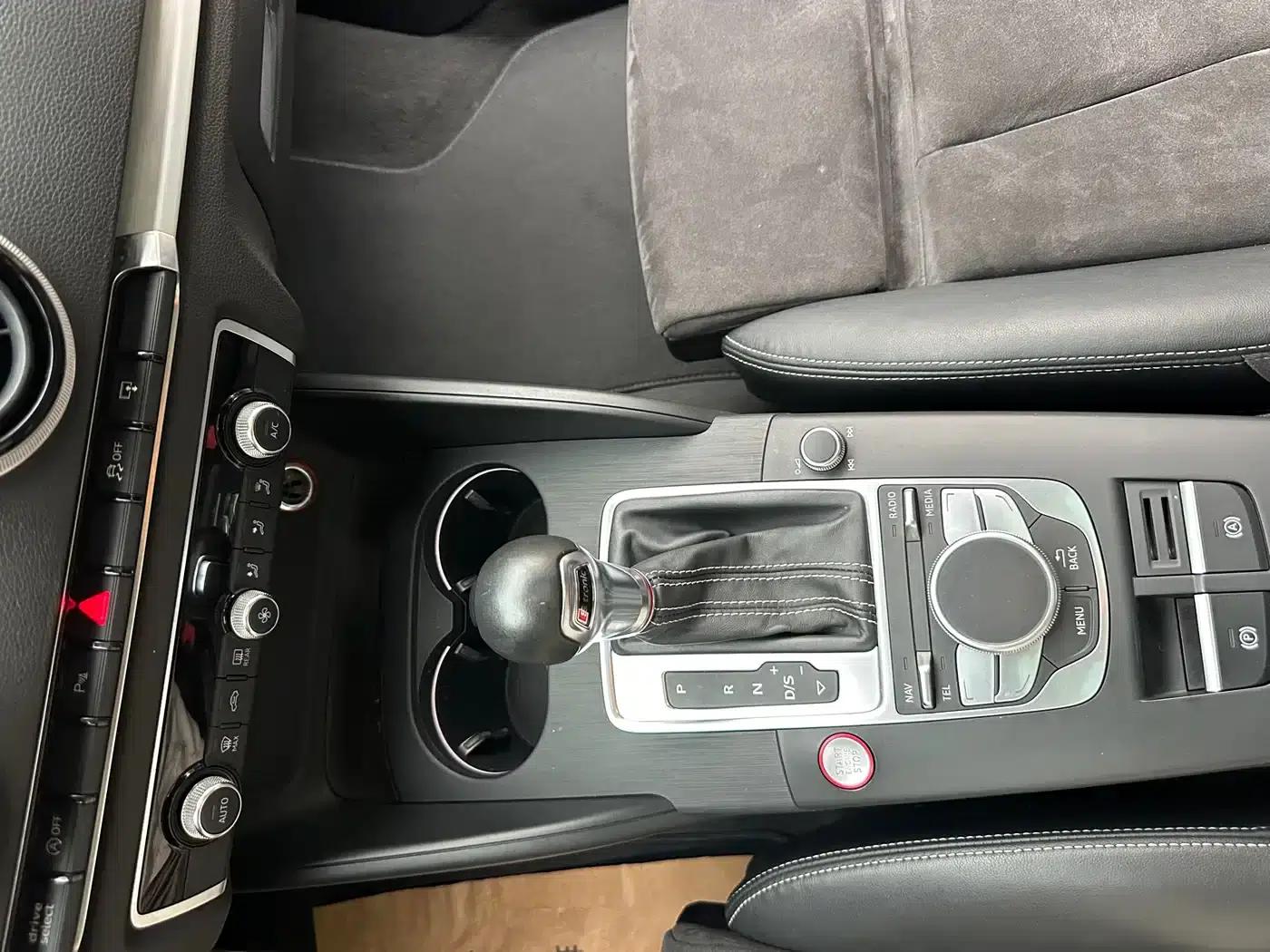 Audi S3 2015 Model S3 2.0T Limousine — миниатюра 20