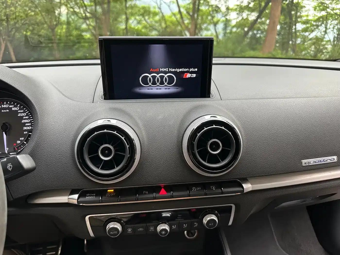 Audi S3 2015 Model S3 2.0T Limousine — миниатюра 21