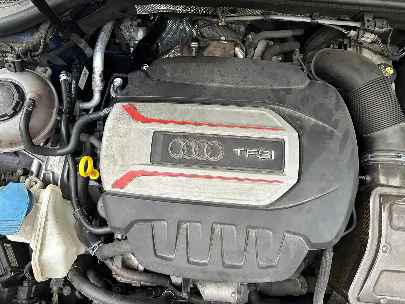 Audi S3 2015 Model S3 2.0T Limousine — миниатюра 24