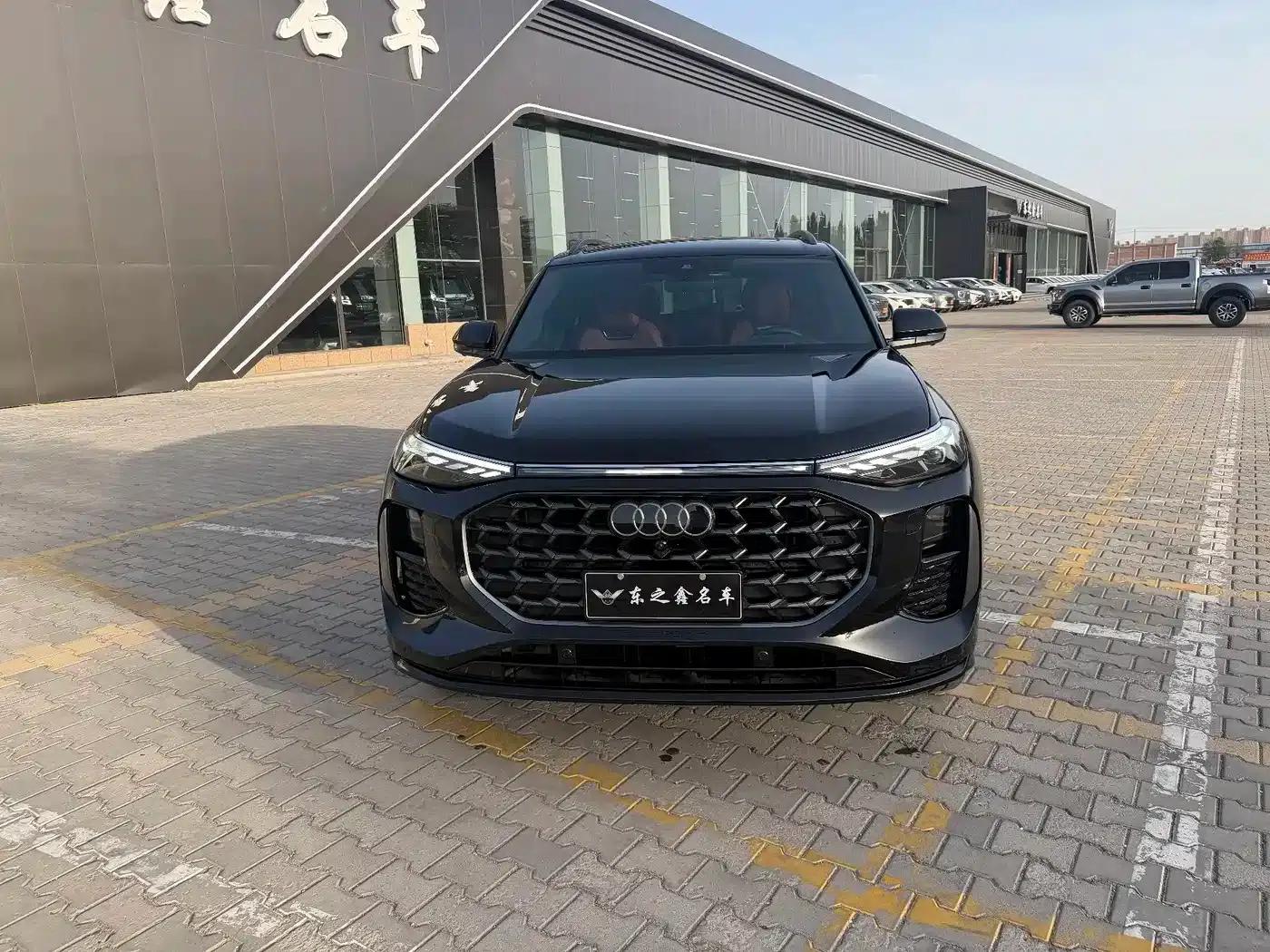 Audi Q6 2024 45 TFSI quattro Black Edition 6-seater — миниатюра 2