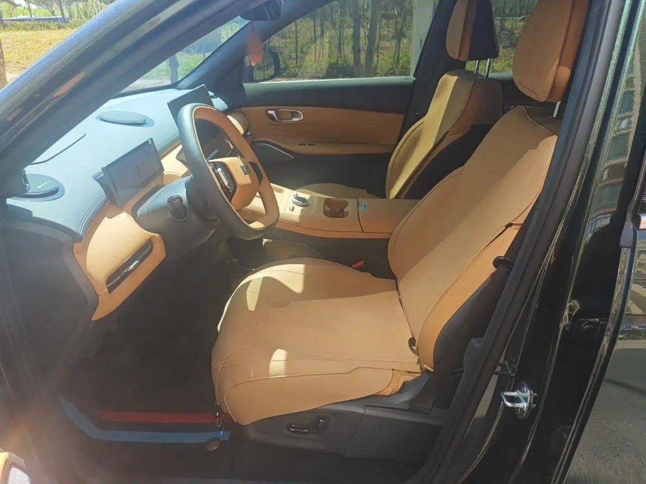 Geely Galaxy Xingjian 7 EM-i 2026 Model 135km Leading Edition — миниатюра 16