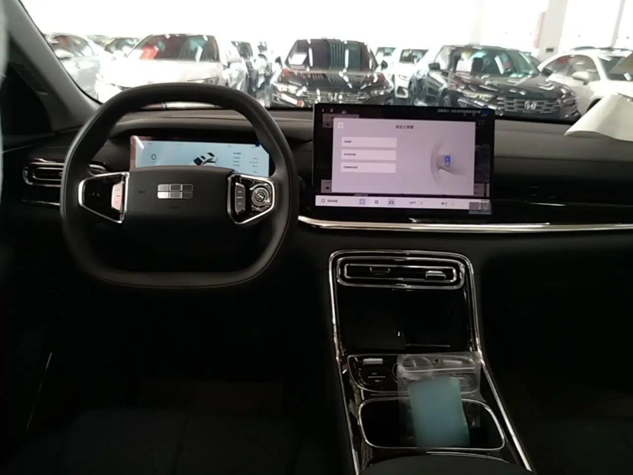 Geely Galaxy Stellar 6 2026 Model 125km Long-range Edition — миниатюра 13