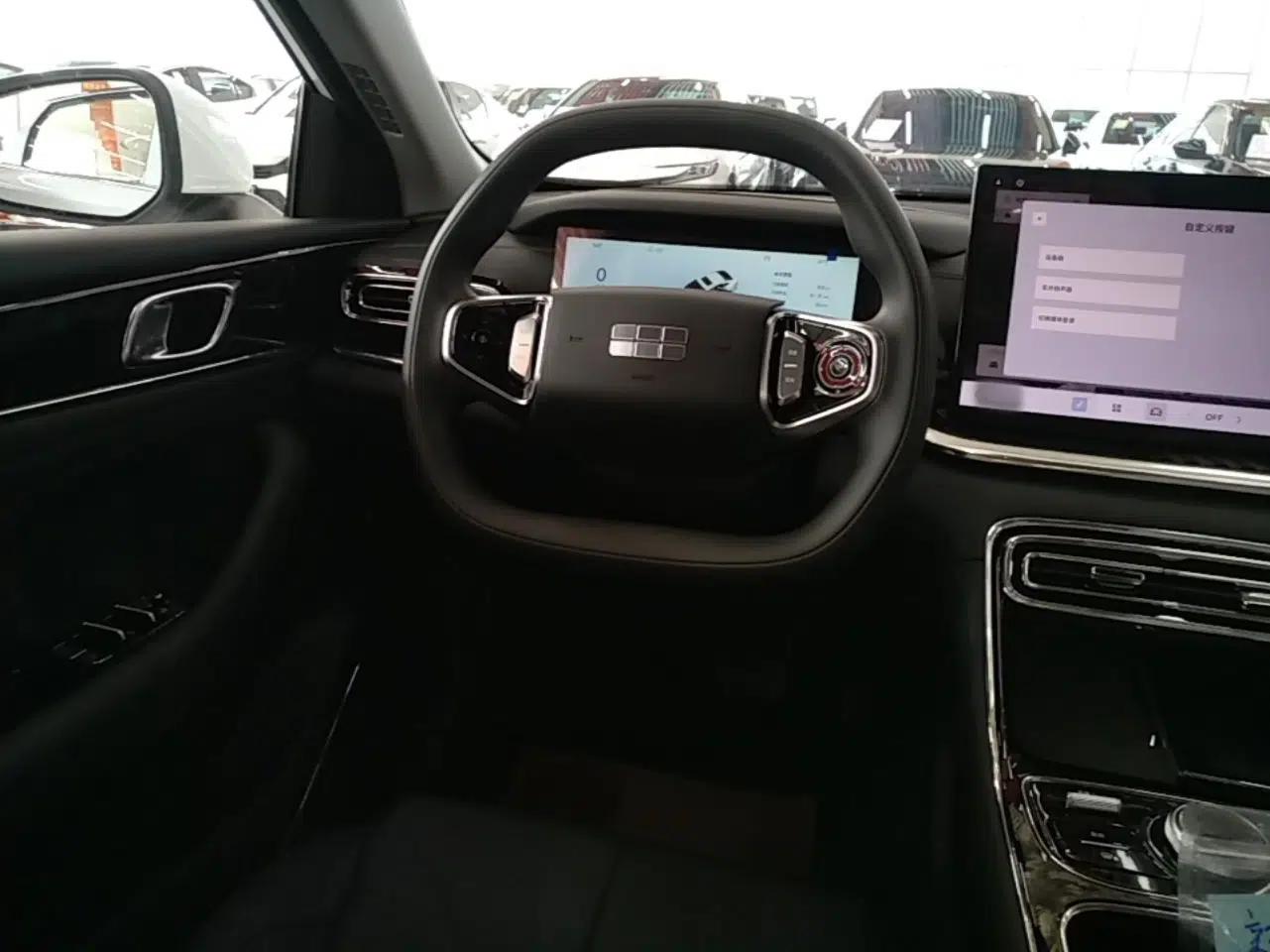 Geely Galaxy Stellar 6 2026 Model 125km Long-range Edition — миниатюра 14