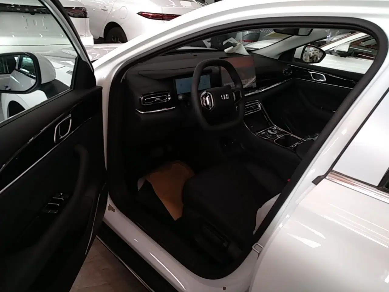 Geely Galaxy Stellar 6 2026 Model 125km Long-range Edition — миниатюра 18