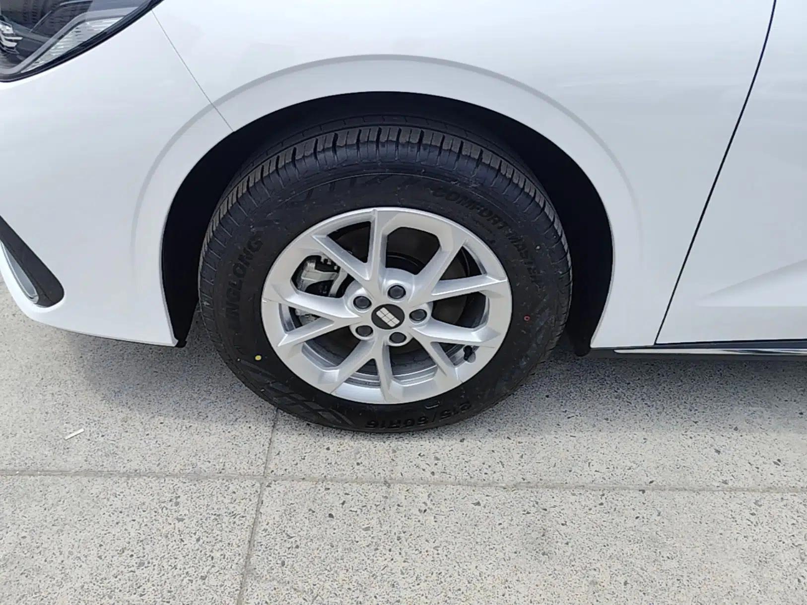 Geely Galaxy Stellar 6 2026 Model 60km Exploration Edition — миниатюра 8