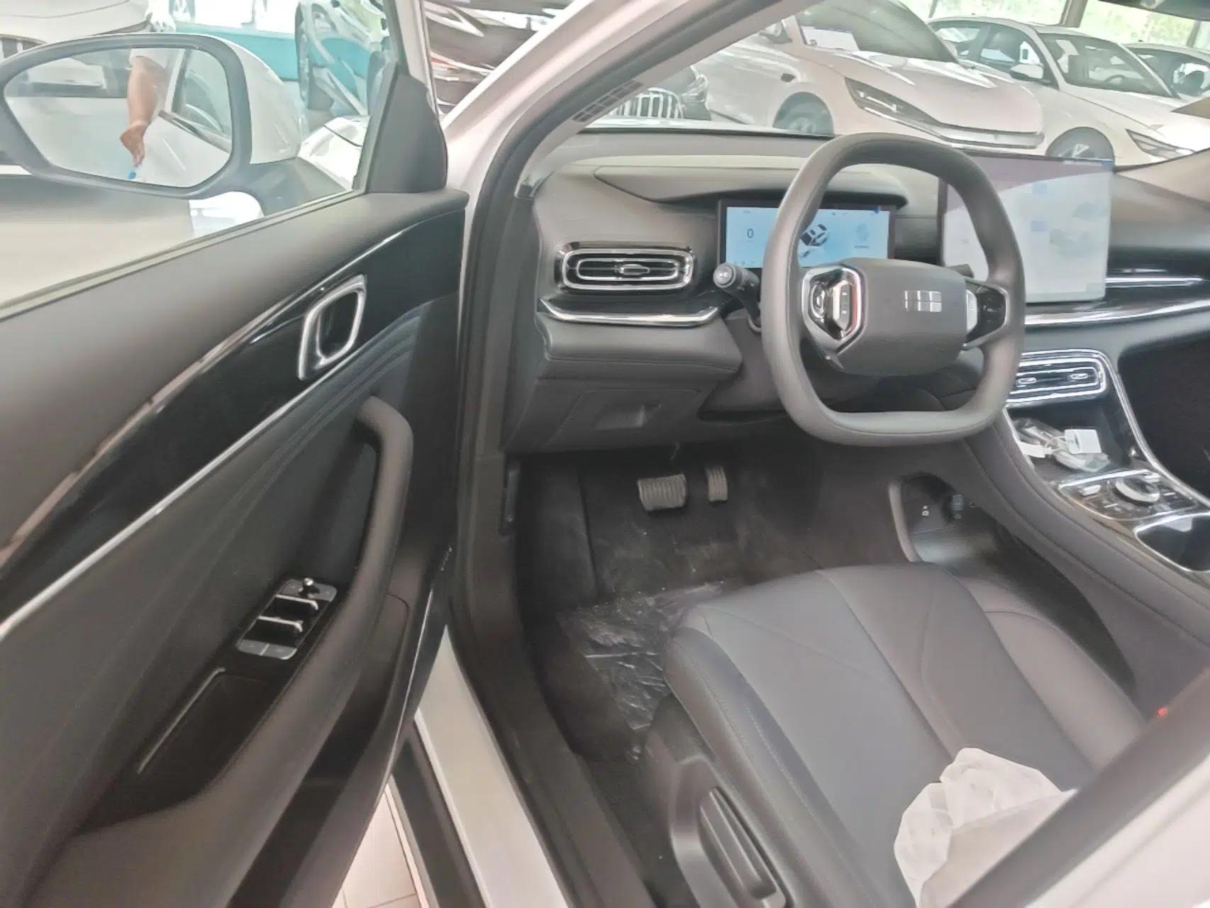 Geely Galaxy Stellar 6 2026 Model 125km Long-range Edition — миниатюра 19