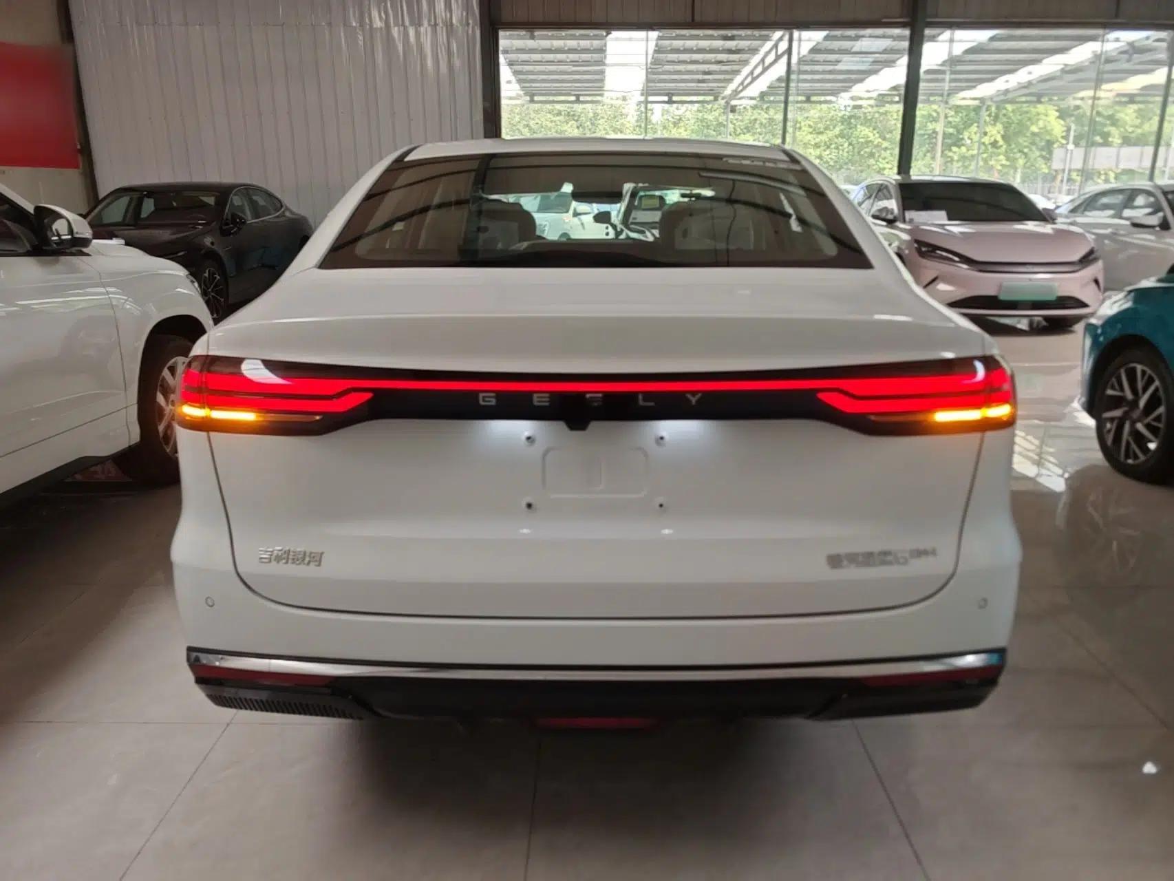 Geely Galaxy Stellar 6 2026 Model 125km Long-range Edition — миниатюра 5
