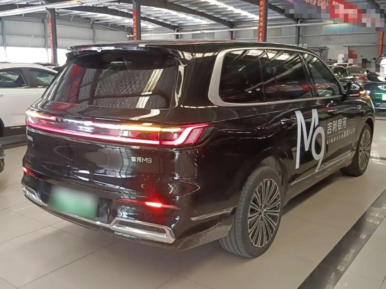 Geely Galaxy M9 2025 Model 210km Four-Wheel-Drive Leading Edition — миниатюра 4