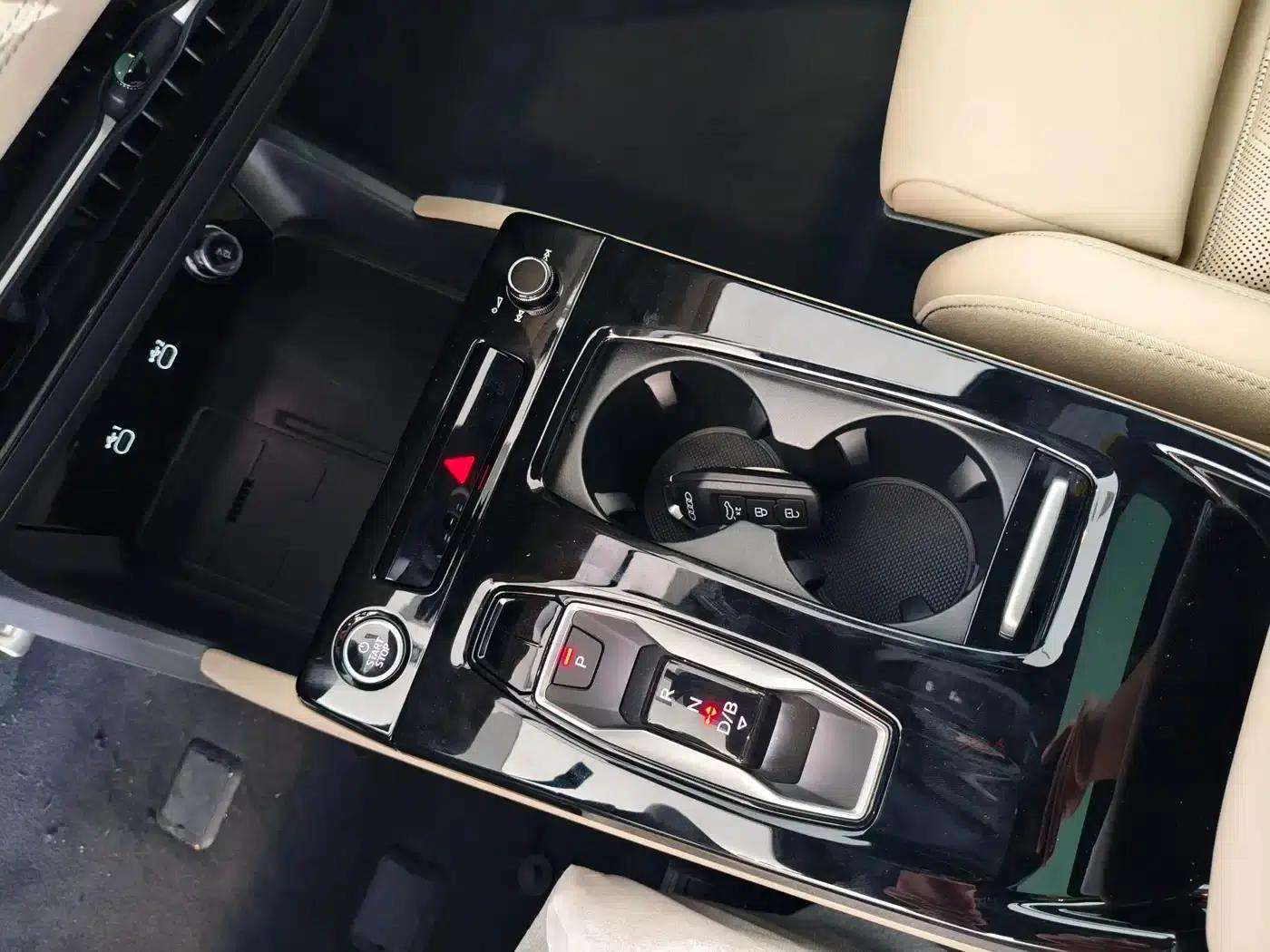 Audi Q6L Sportback e-tron 2026 Extended Range Version — миниатюра 16