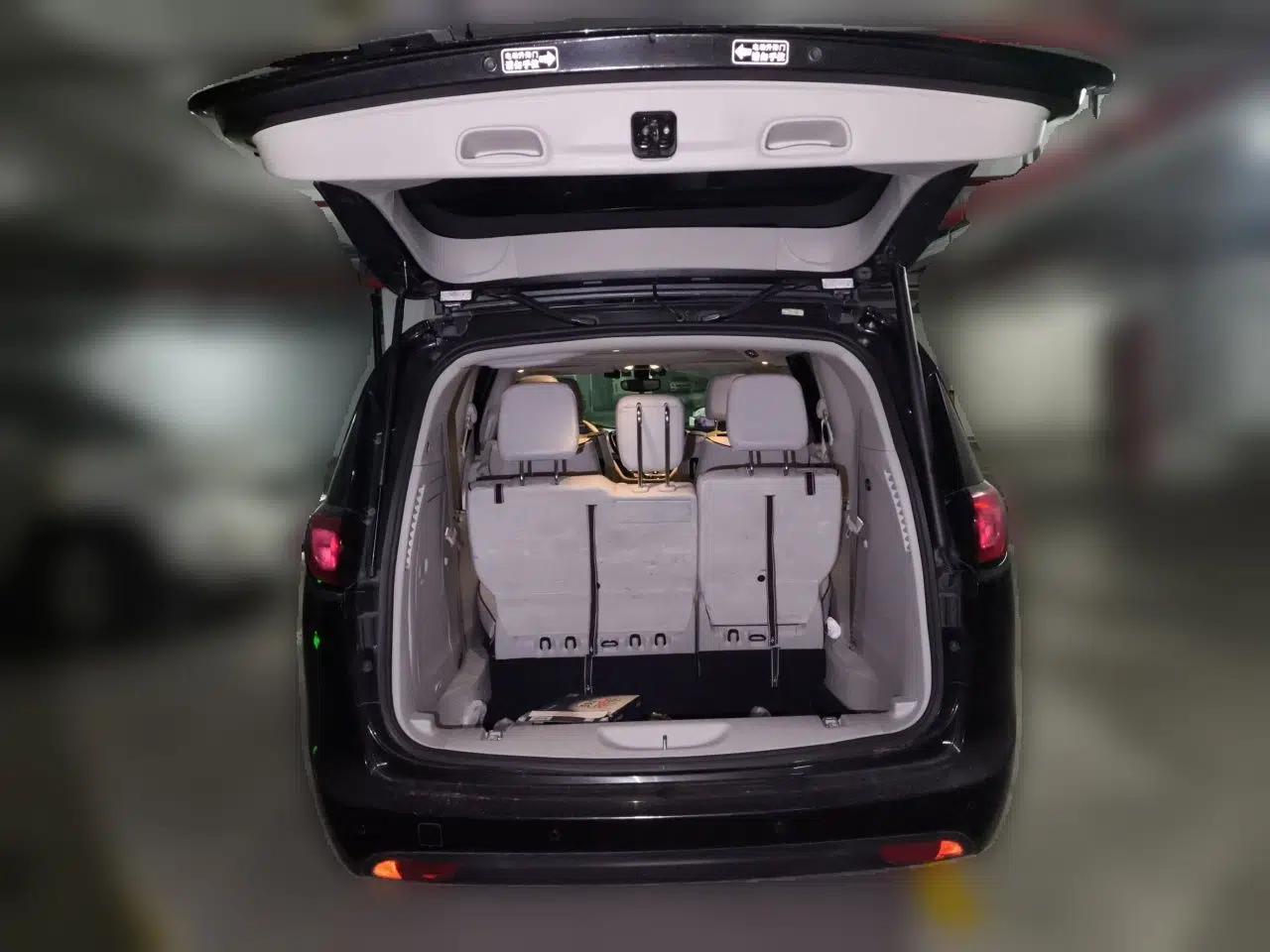 Chrysler Grand Voyager PHEV 2018 3.6L Plug-in Hybrid — миниатюра 20
