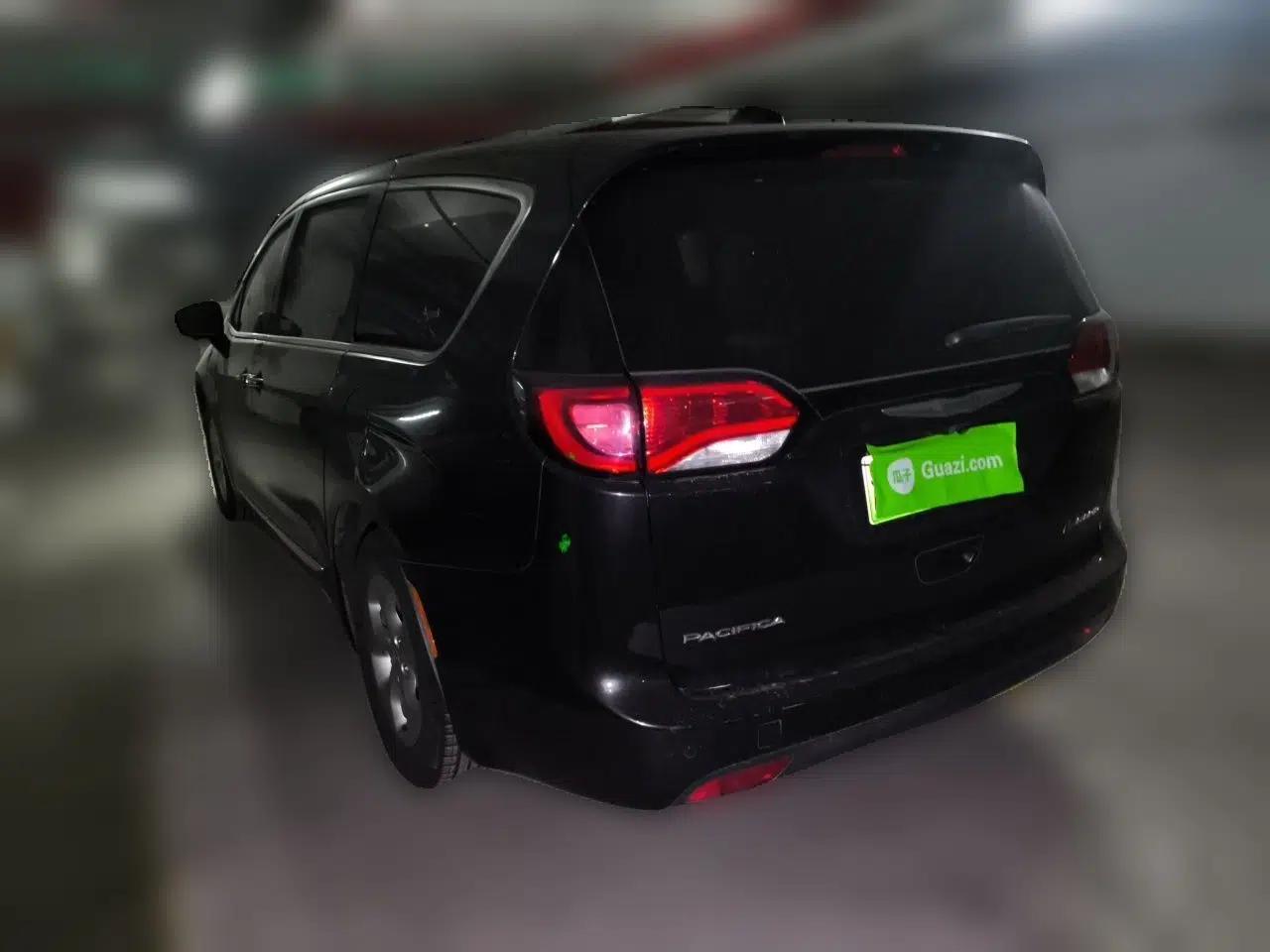 Chrysler Grand Voyager PHEV 2018 3.6L Plug-in Hybrid — миниатюра 4