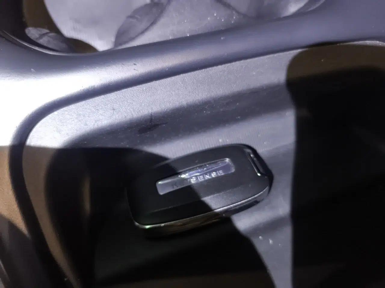 Chrysler Grand Voyager PHEV 2018 3.6L Plug-in Hybrid — миниатюра 9