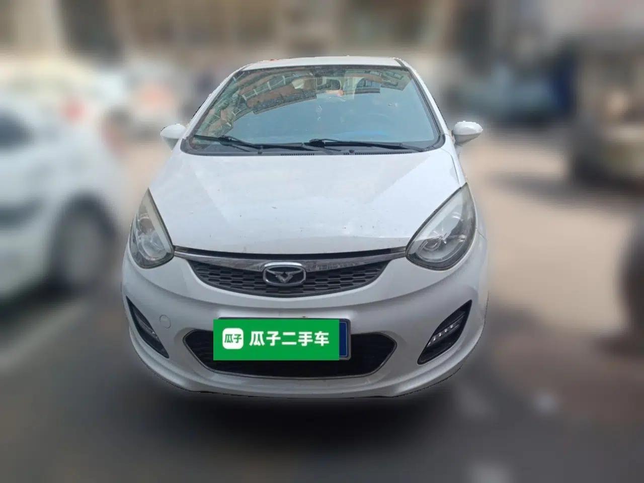 Cowin C3R 2015 1.5L Manual Gold Diamond Edition — миниатюра 2