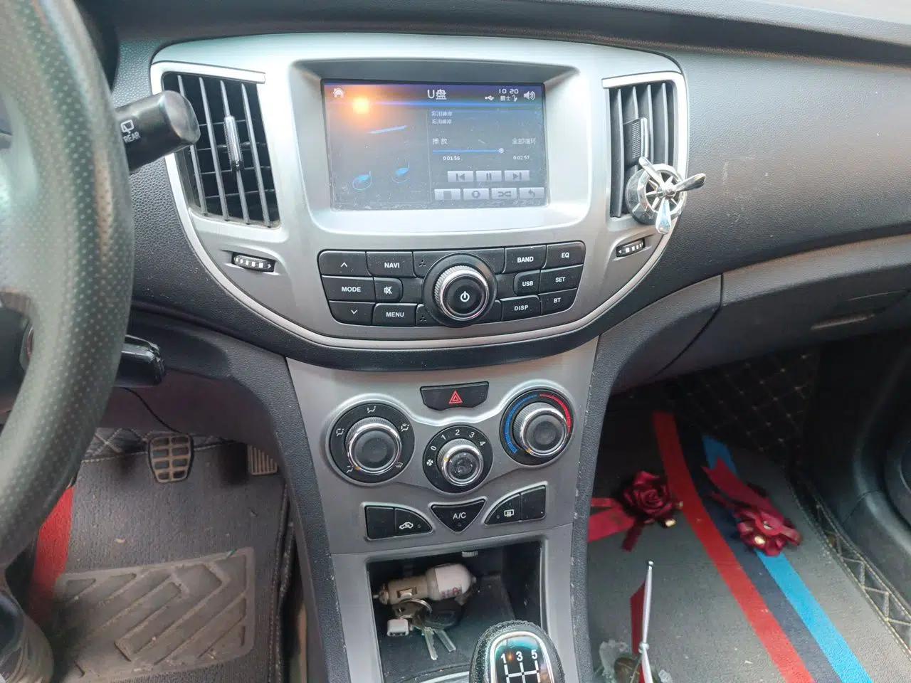 Cowin C3R 2015 1.5L Manual Gold Diamond Edition — миниатюра 14