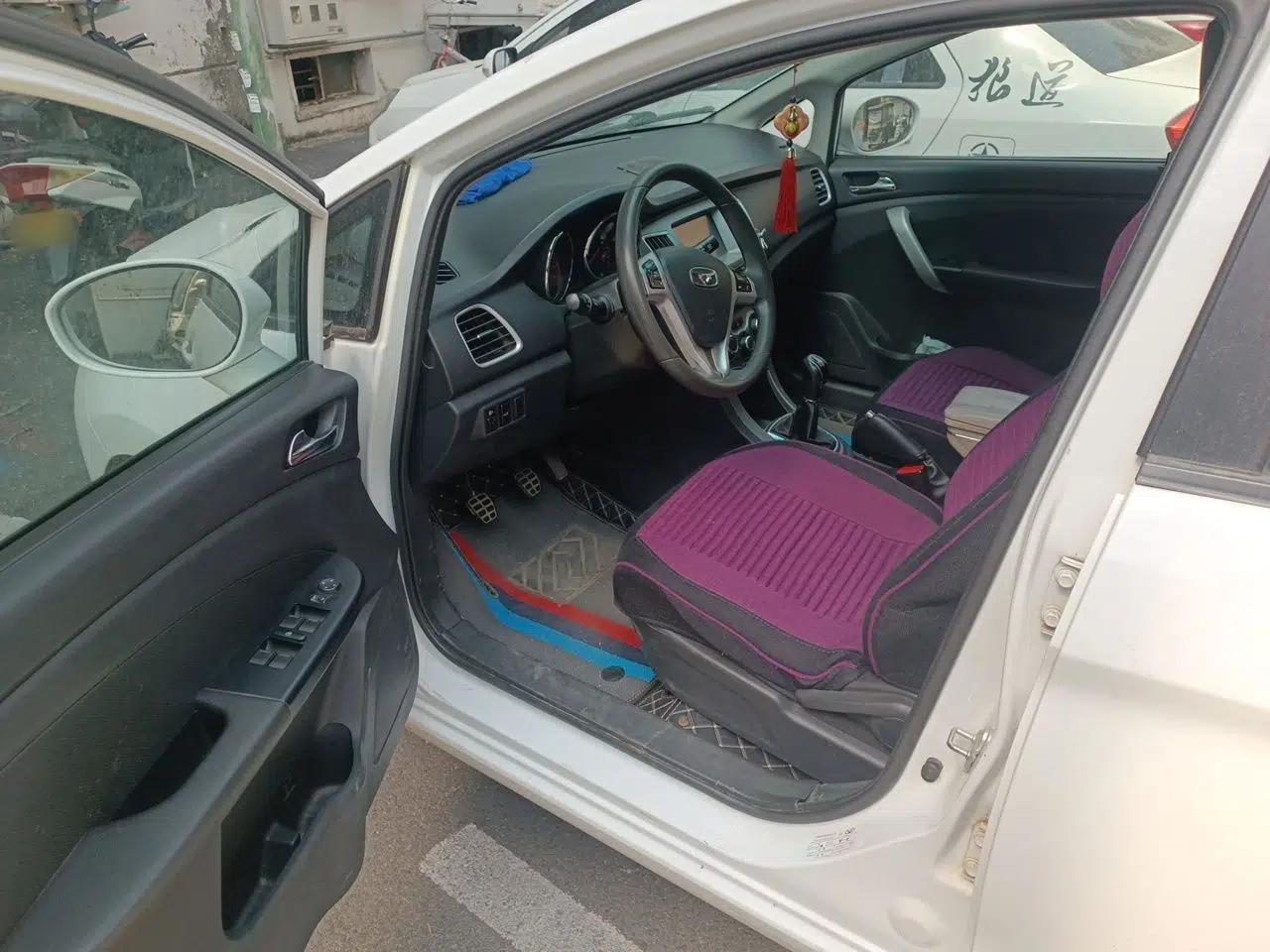 Cowin C3R 2015 1.5L Manual Gold Diamond Edition — миниатюра 17