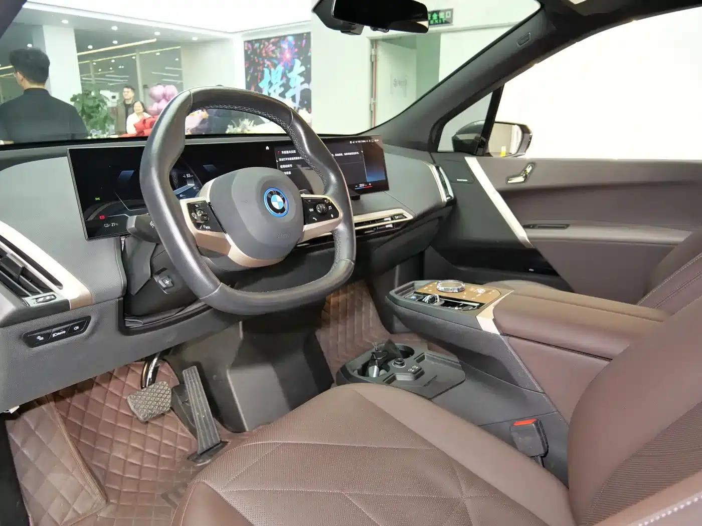 BMW iX 2022 xDrive40 — миниатюра 11