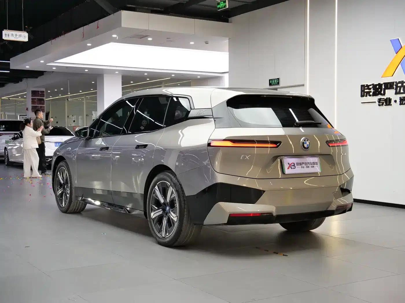 BMW iX 2022 xDrive40 — миниатюра 5