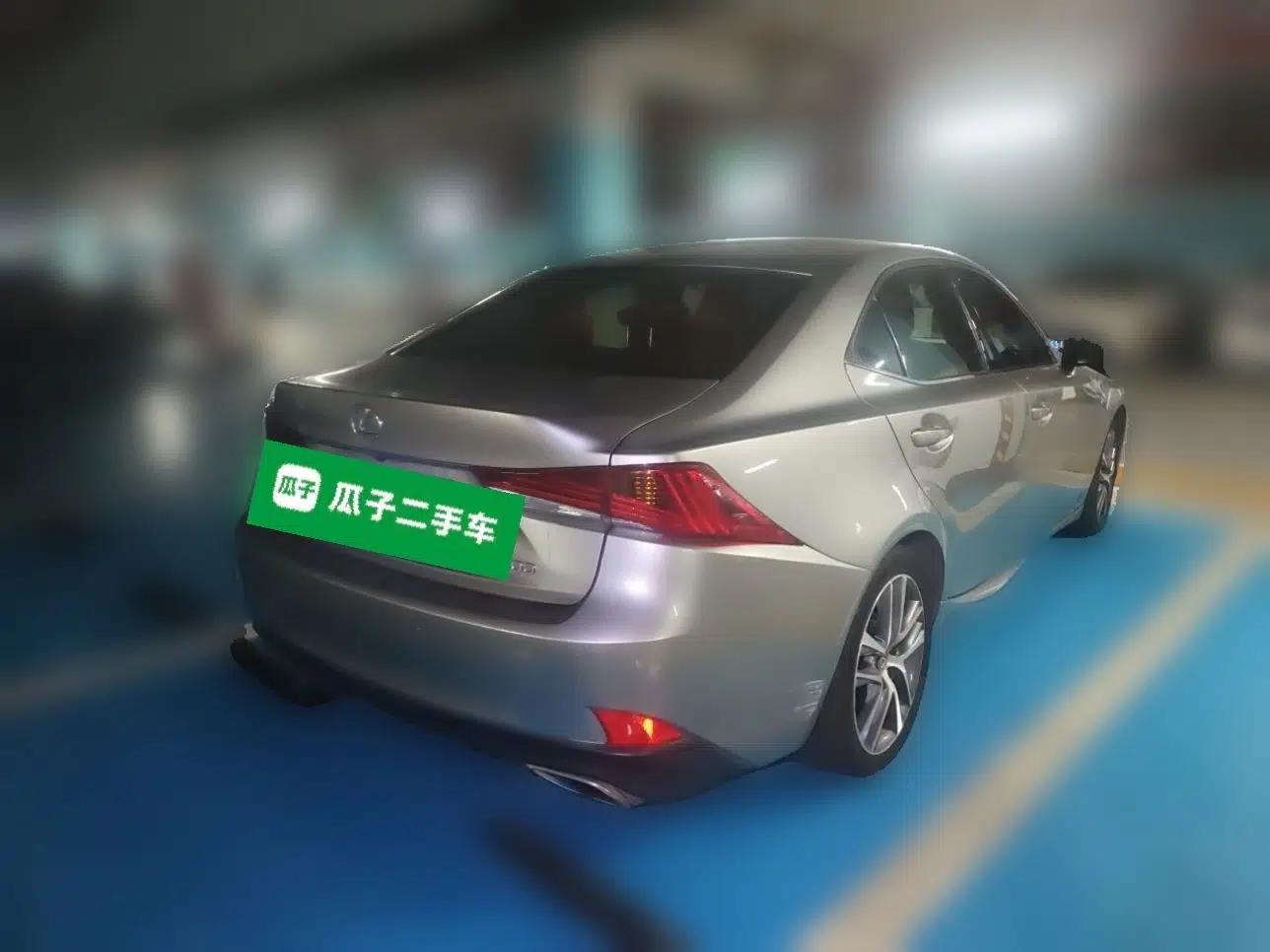 Lexus IS 2017 300 F SPORT Edition — миниатюра 6