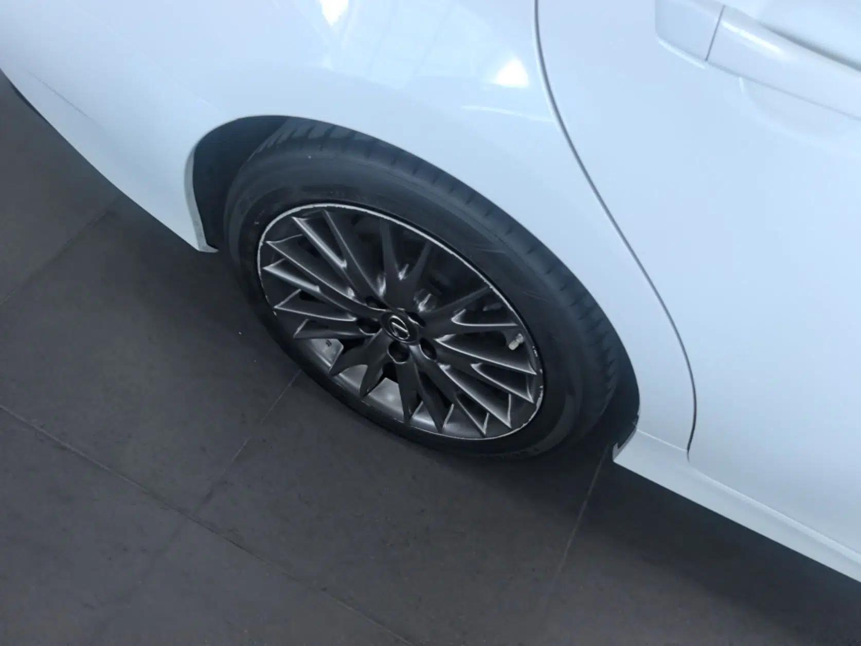 Lexus GS 2017 300 F SPORT — миниатюра 10
