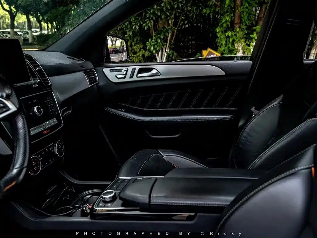 2018 Mercedes-Benz GLE Coupe AMG Model 43 4MATIC Coupe SUV, Phantom Orange Special Edition — миниатюра 7