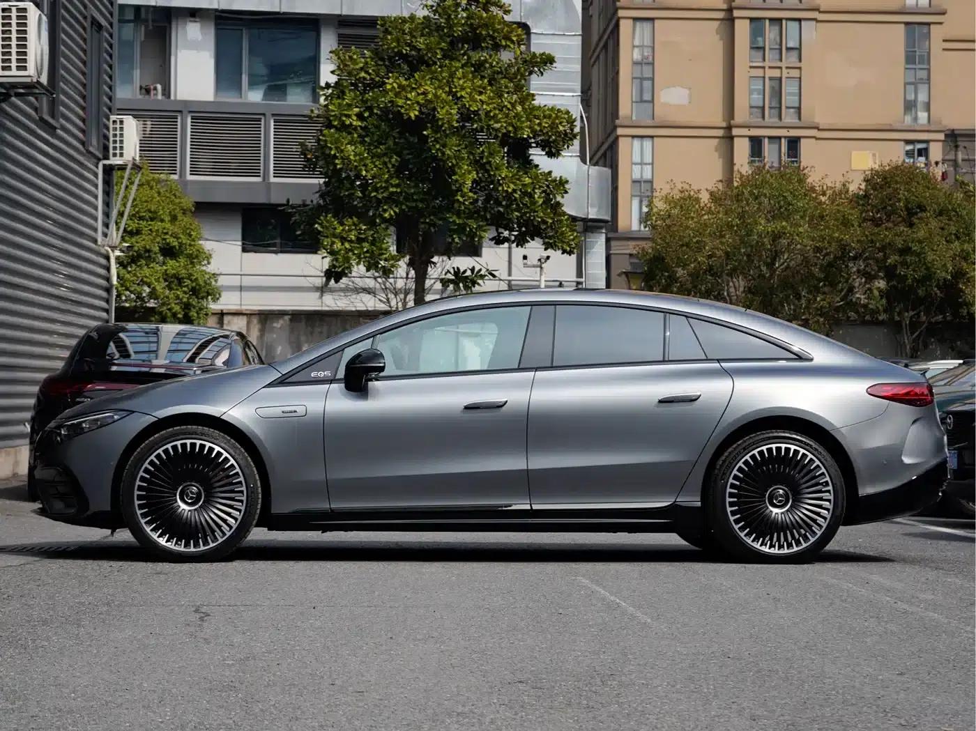 2022 Mercedes-Benz EQS AMG 53 4MATIC+ — миниатюра 3