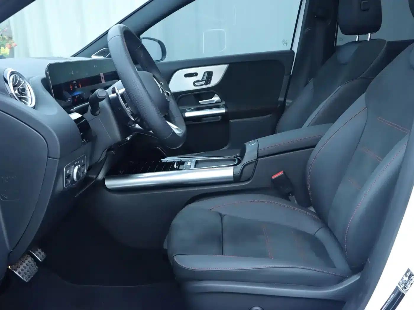 2024 Mercedes-Benz GLA AMG 35 4MATIC — миниатюра 4