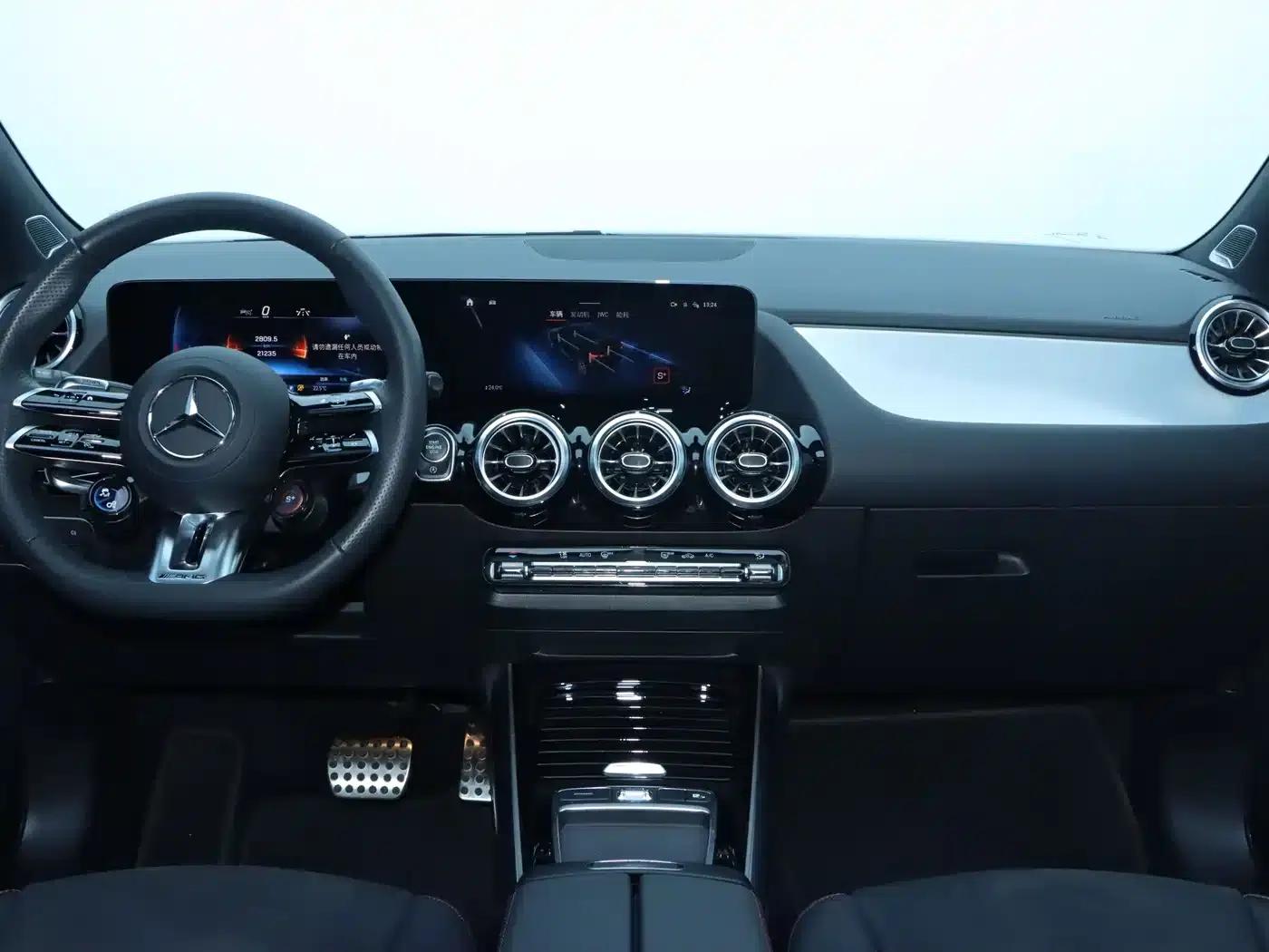 2024 Mercedes-Benz GLA AMG 35 4MATIC — миниатюра 7