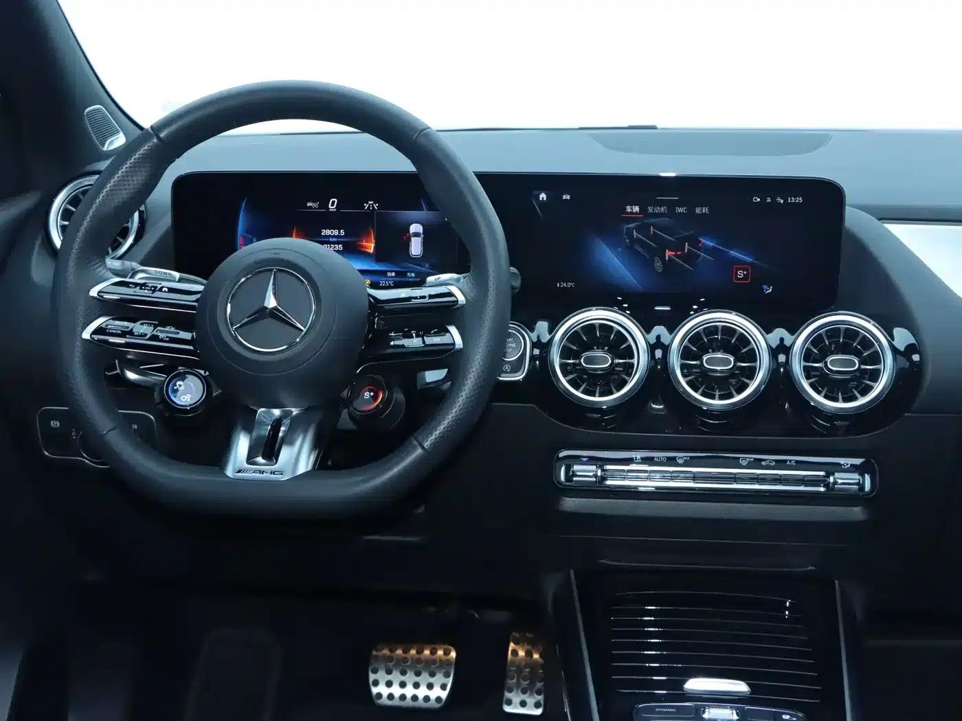 2024 Mercedes-Benz GLA AMG 35 4MATIC — миниатюра 8