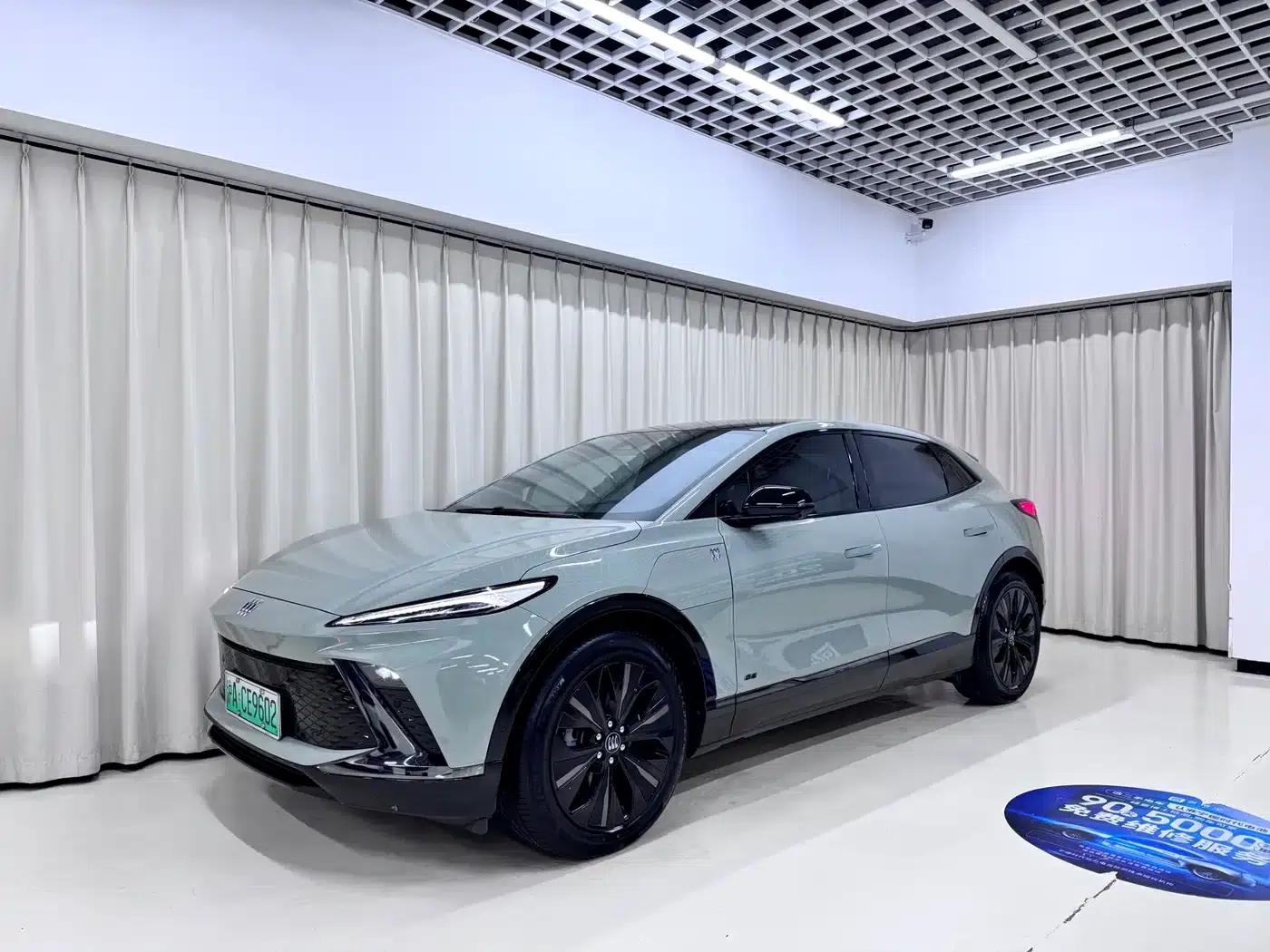Buick E4 2023 GS Edition — миниатюра 1