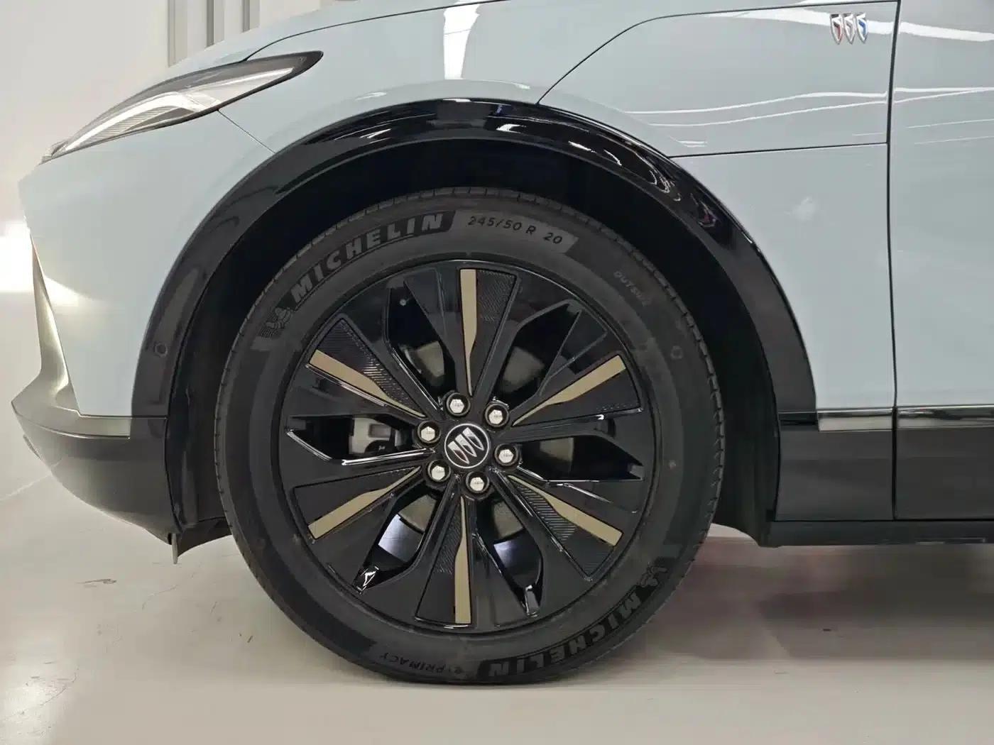 Buick E4 2023 GS Edition — миниатюра 14