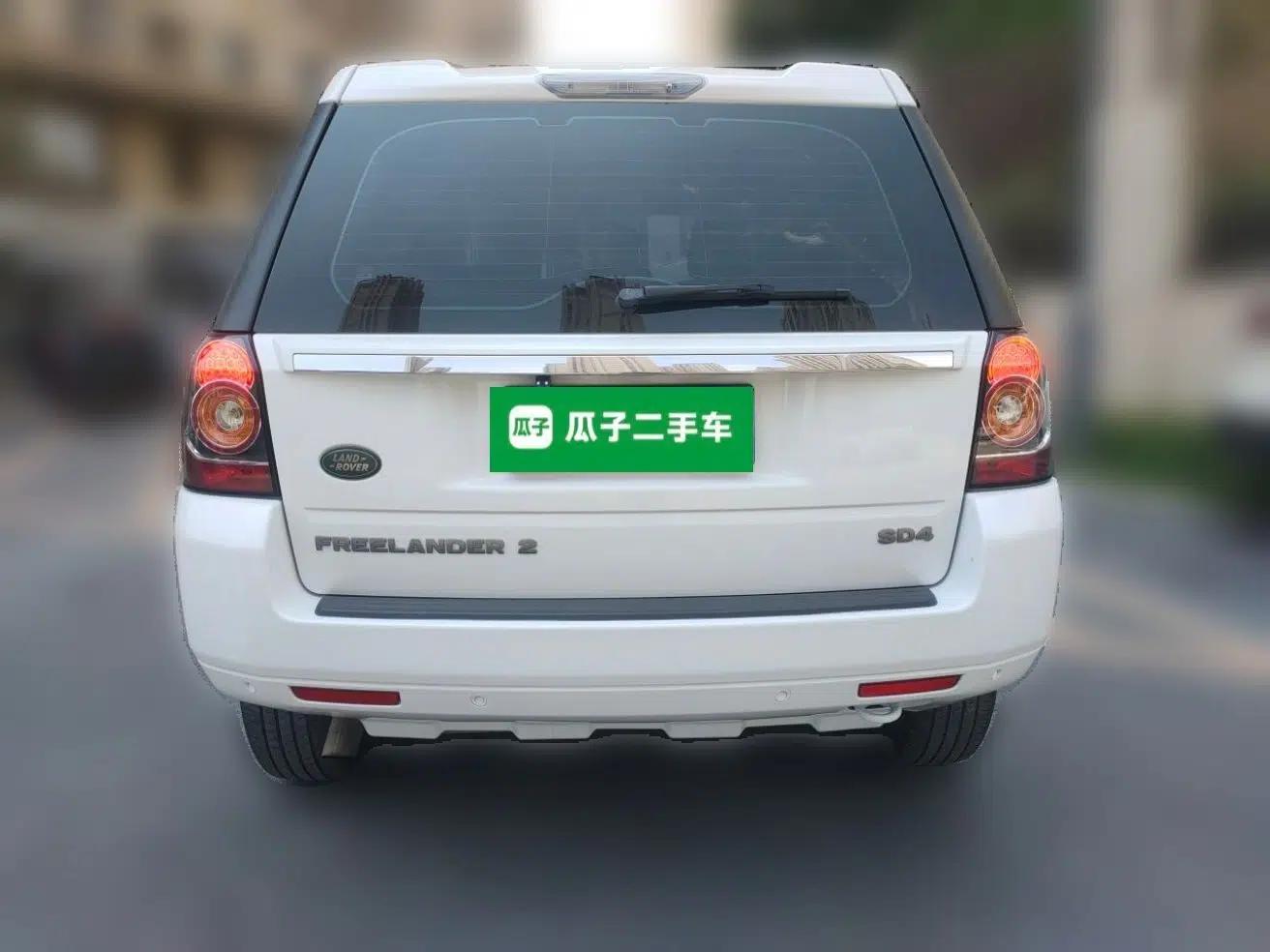 Land Rover Freelander 2 2014 2.2T SD4 S Diesel Version — миниатюра 5