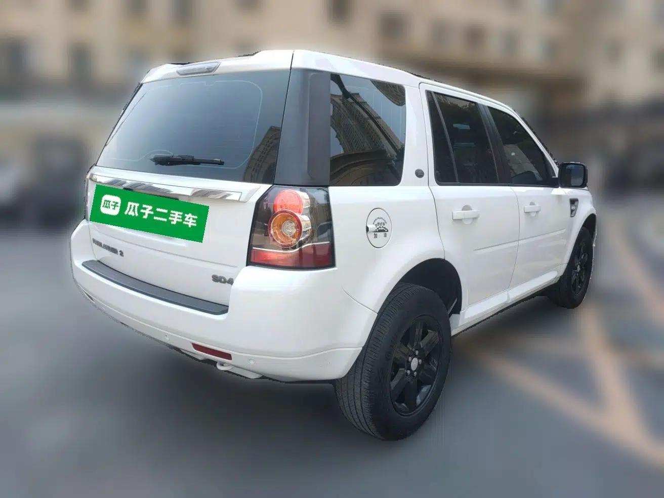 Land Rover Freelander 2 2014 2.2T SD4 S Diesel Version — миниатюра 6