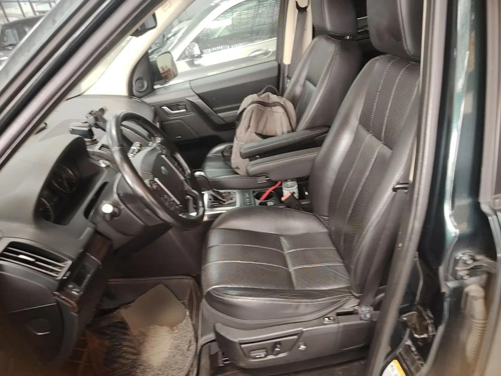 Land Rover Freelander 2 2014 2.0T Si4 SE Gasoline Version — миниатюра 18