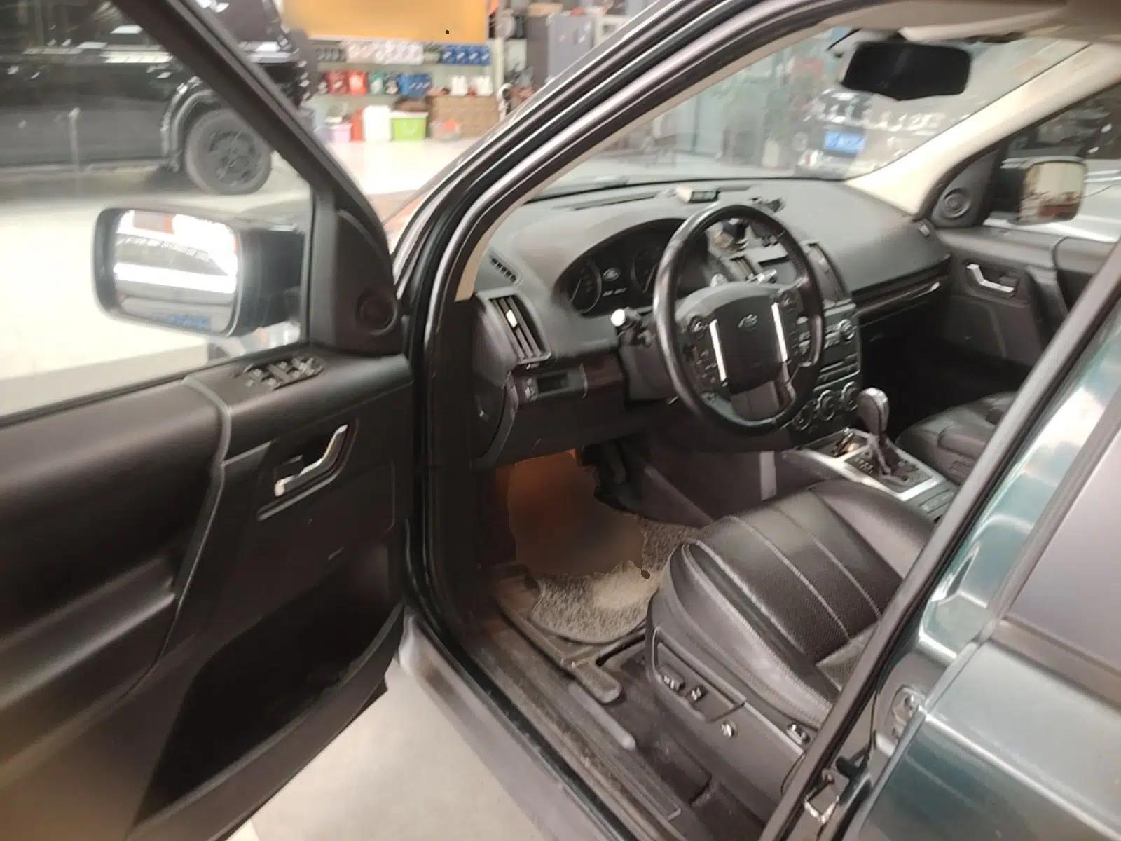 Land Rover Freelander 2 2014 2.0T Si4 SE Gasoline Version — миниатюра 19