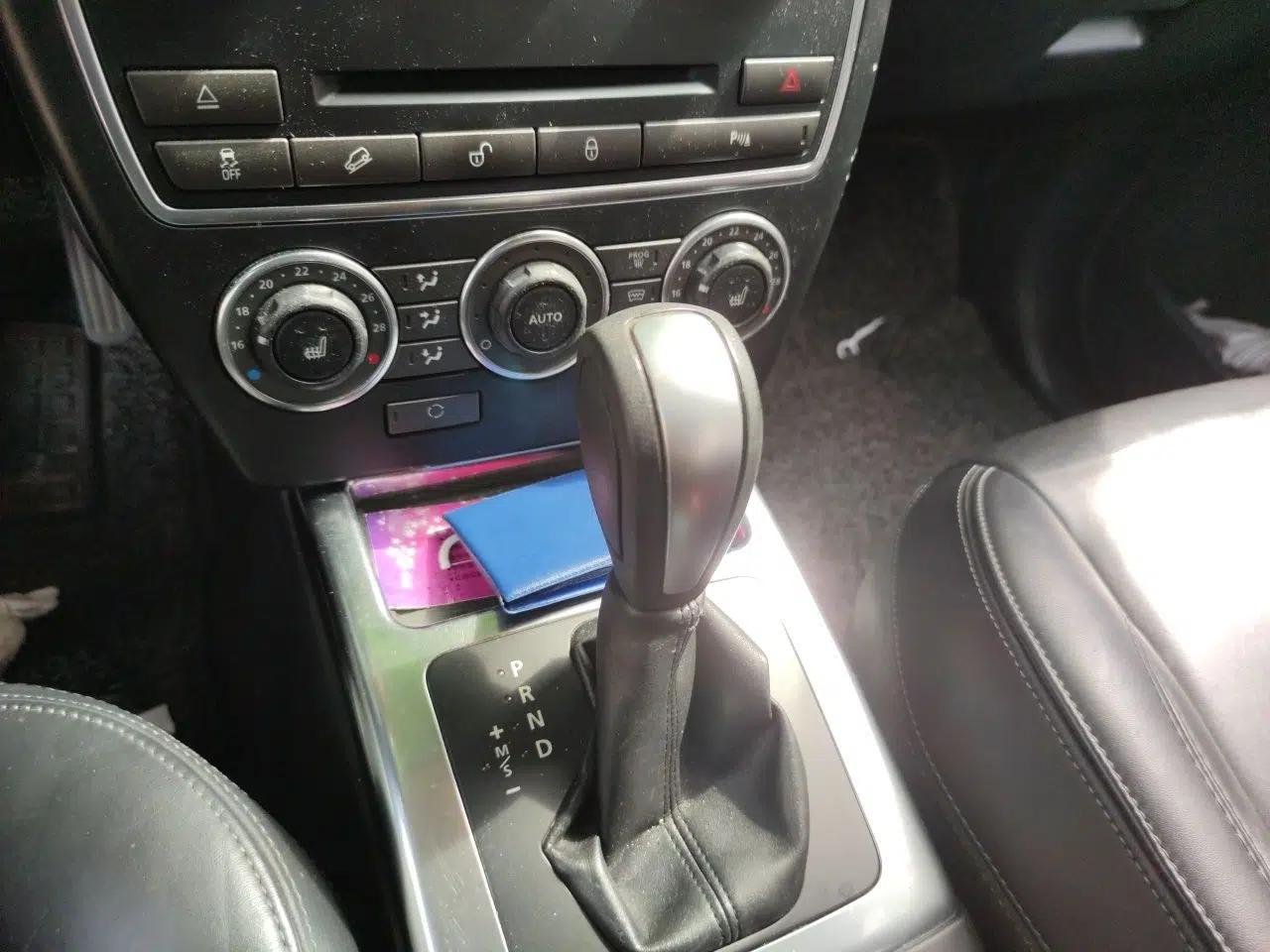 Land Rover Freelander 2 2013 2.0T Si4 HSE Gasoline Version — миниатюра 15