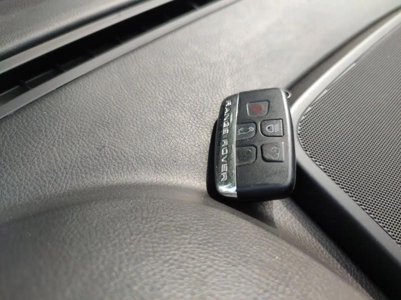 Land Rover Freelander 2 2013 2.0T Si4 HSE Gasoline Version — миниатюра 9