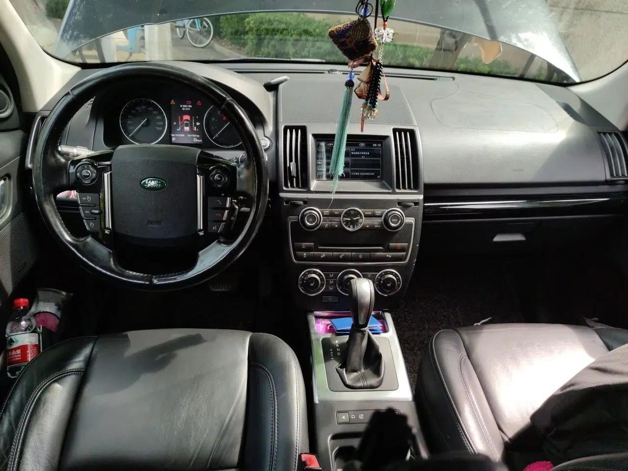 Land Rover Freelander 2 2013 2.0T Si4 HSE Gasoline Version — миниатюра 10