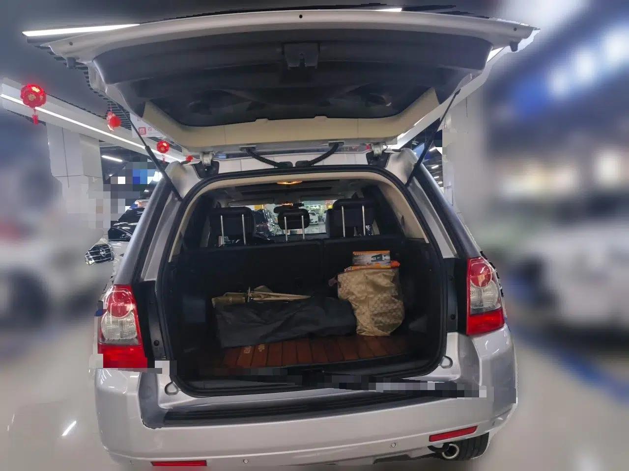 Land Rover Freelander 2 2010 3.2 i6 Automatic HSE Gasoline Version — миниатюра 20
