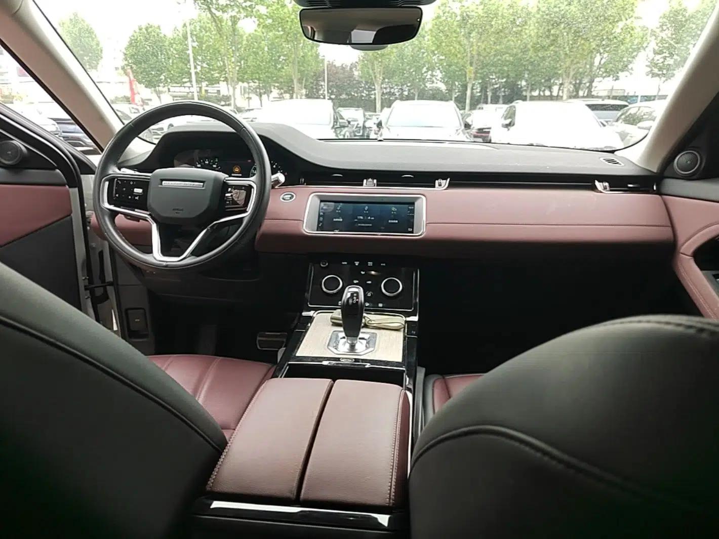 Land Rover Range Evoque New Energy 2022 Aurora L P300e Plug-in Hybrid Electric Version — миниатюра 12