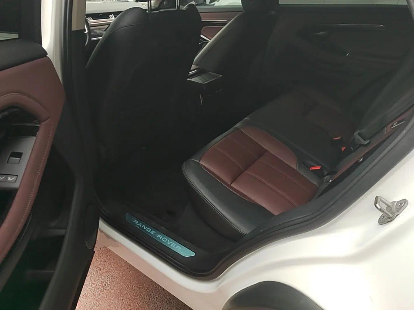 Land Rover Range Evoque New Energy 2022 Aurora L P300e Plug-in Hybrid Electric Version — миниатюра 19